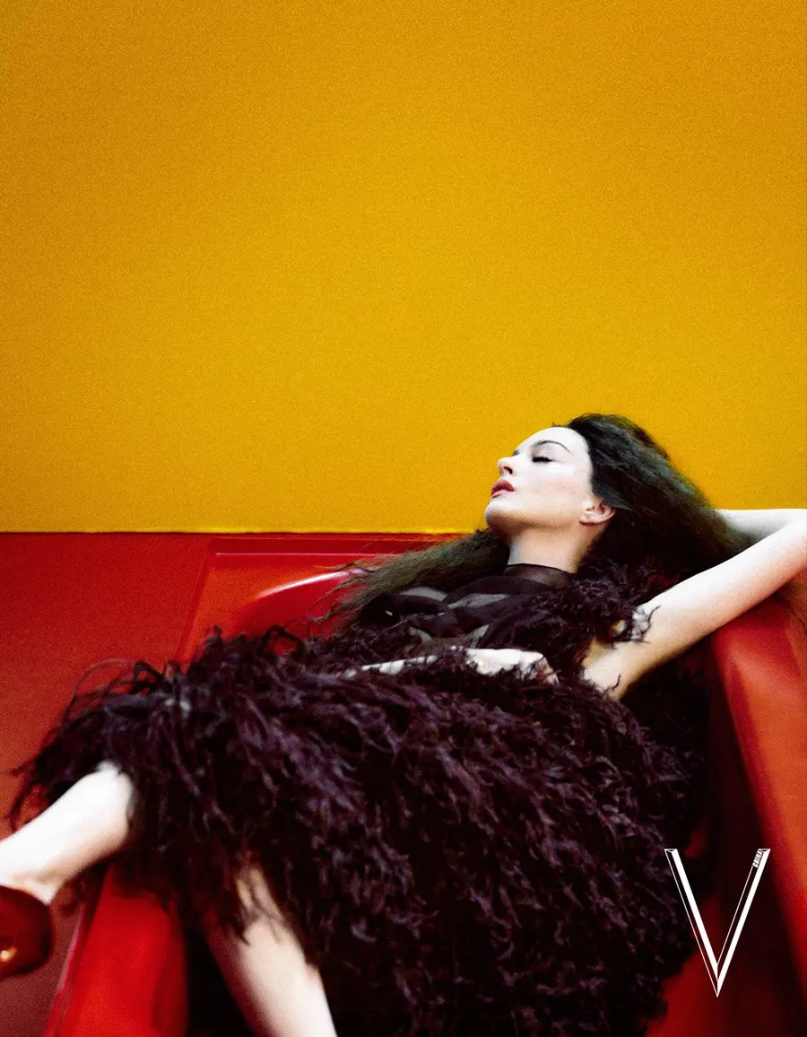 Anne Hathaway @ V Magazine China June 2024