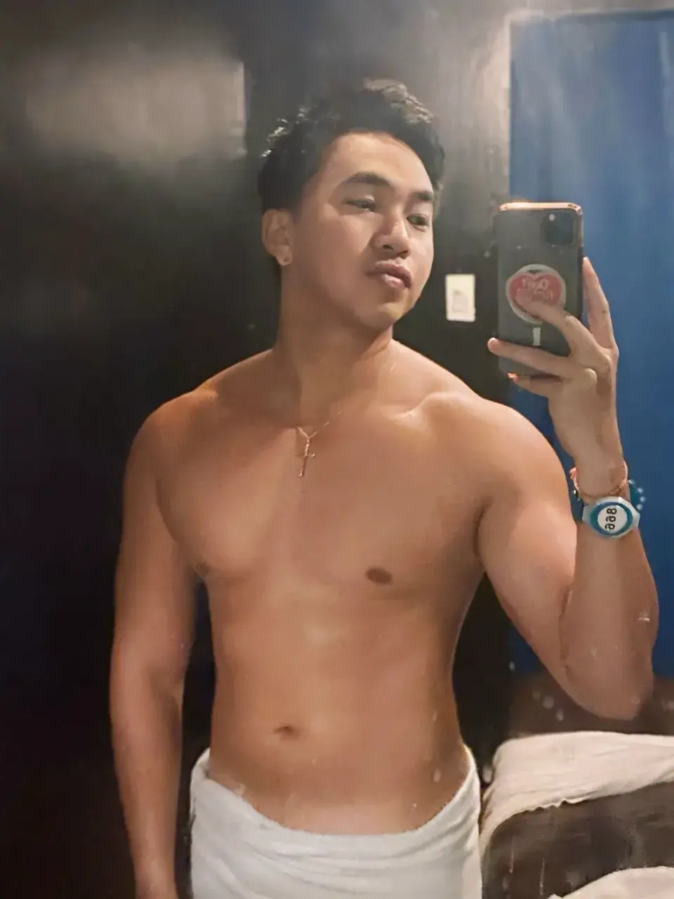 ทะเลที่ว่ามีคลื่น ยังไม่สดชื่นเท่าเราทีเธอ