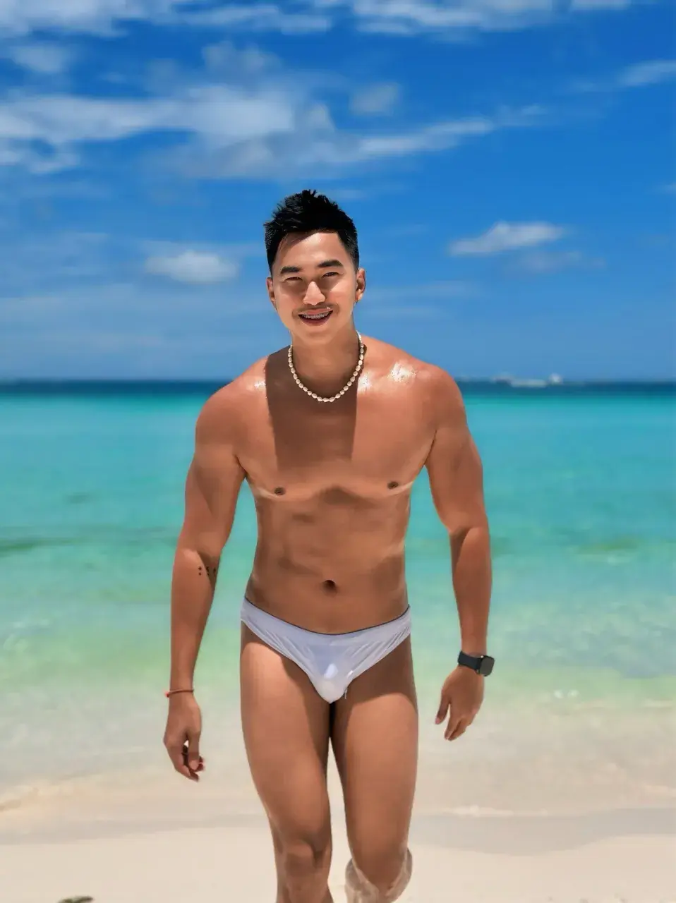 ทะเลที่ว่ามีคลื่น ยังไม่สดชื่นเท่าเราทีเธอ