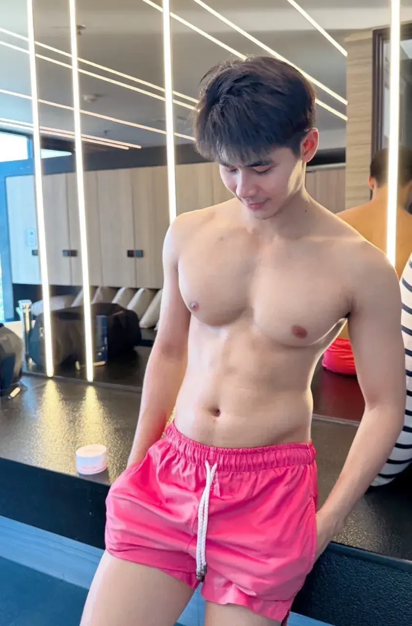 รักเขารักทะเลไม่รักคนเกเรแบบเราบ้างหรอ