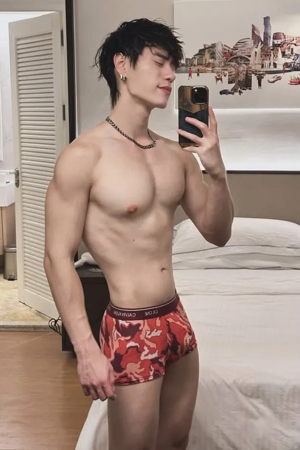 รักเขารักทะเลไม่รักคนเกเรแบบเราบ้างหรอ