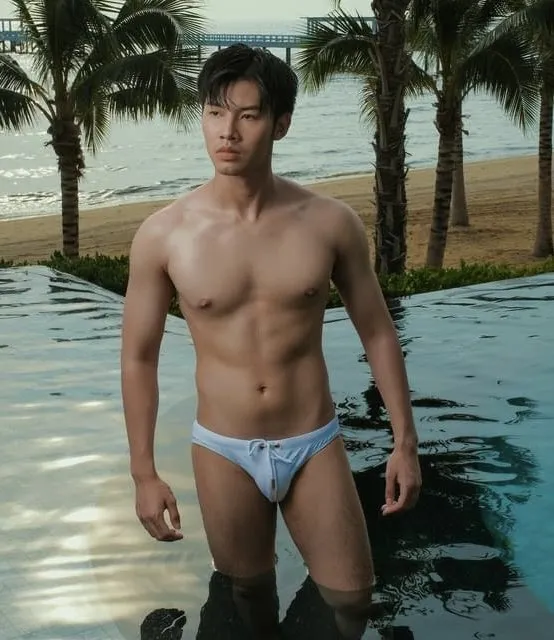 รักเขารักทะเลไม่รักคนเกเรแบบเราบ้างหรอ