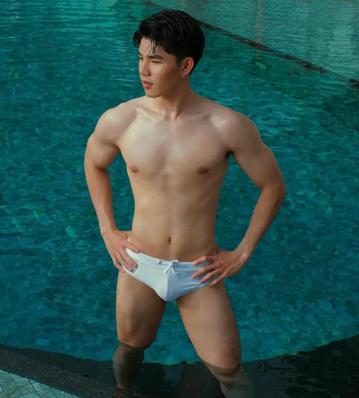 รักเขารักทะเลไม่รักคนเกเรแบบเราบ้างหรอ
