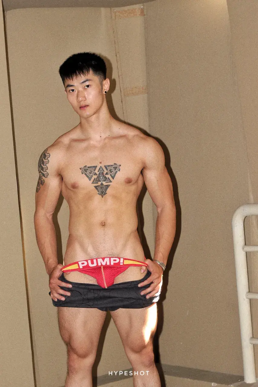 หล่องานดี 003.