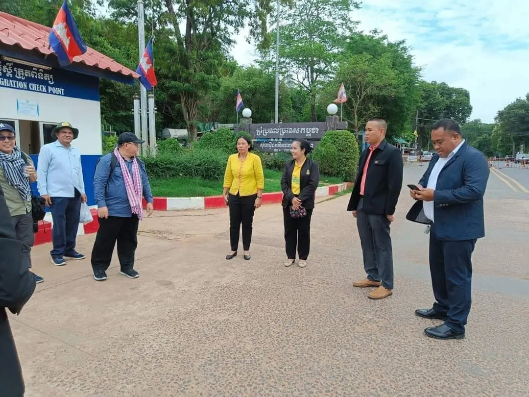 Cambodian Authorities 🇰🇭 Learned Thai Arts and Culture 🇹🇭