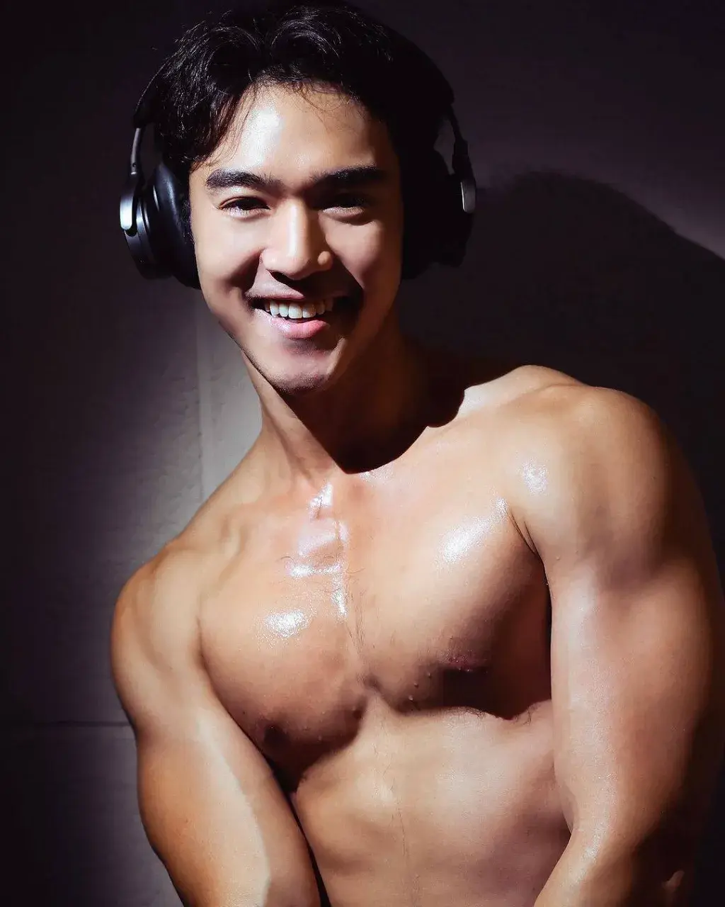 แค่ที่รักที่เลีย