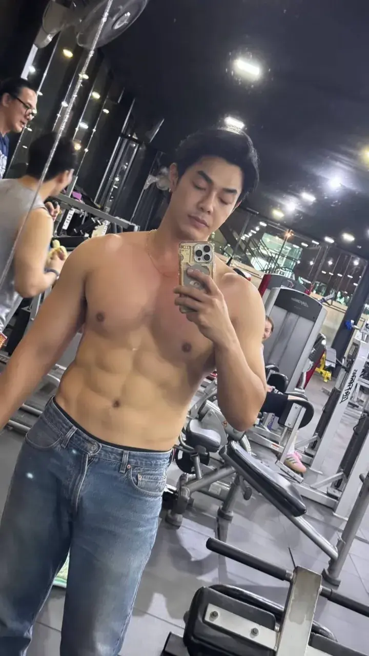 แค่ที่รักที่เลีย