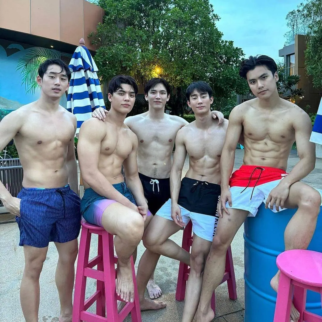 แค่ที่รักที่เลีย