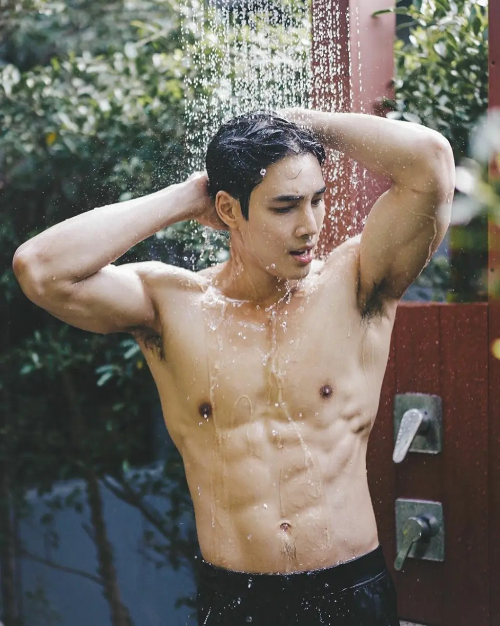 แน่นจนต้องร้องขอ