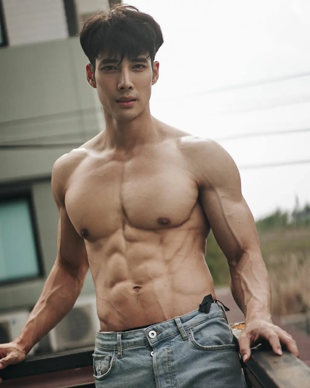 แน่นจนต้องร้องขอ