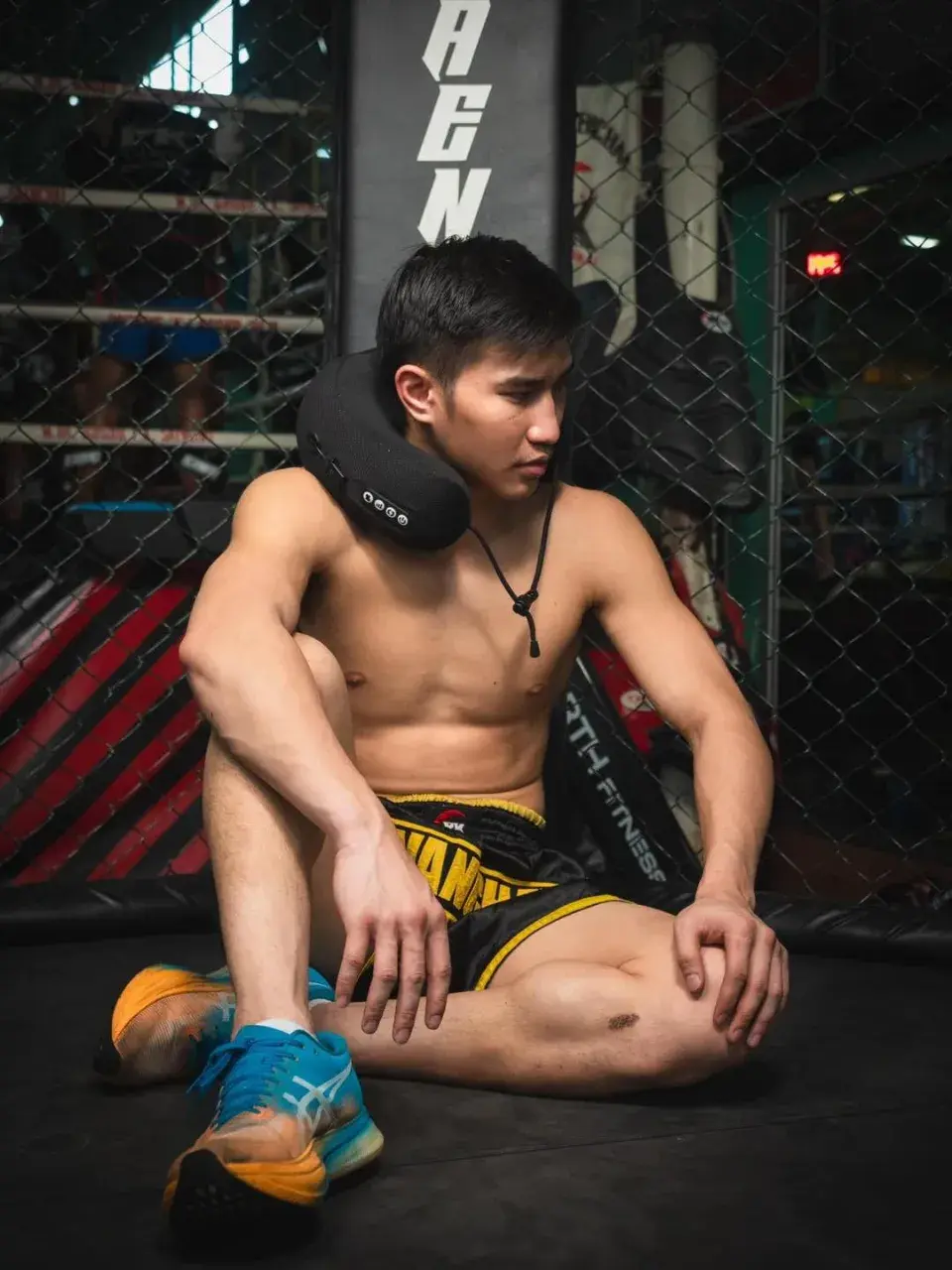 แน่นจนต้องร้องขอ