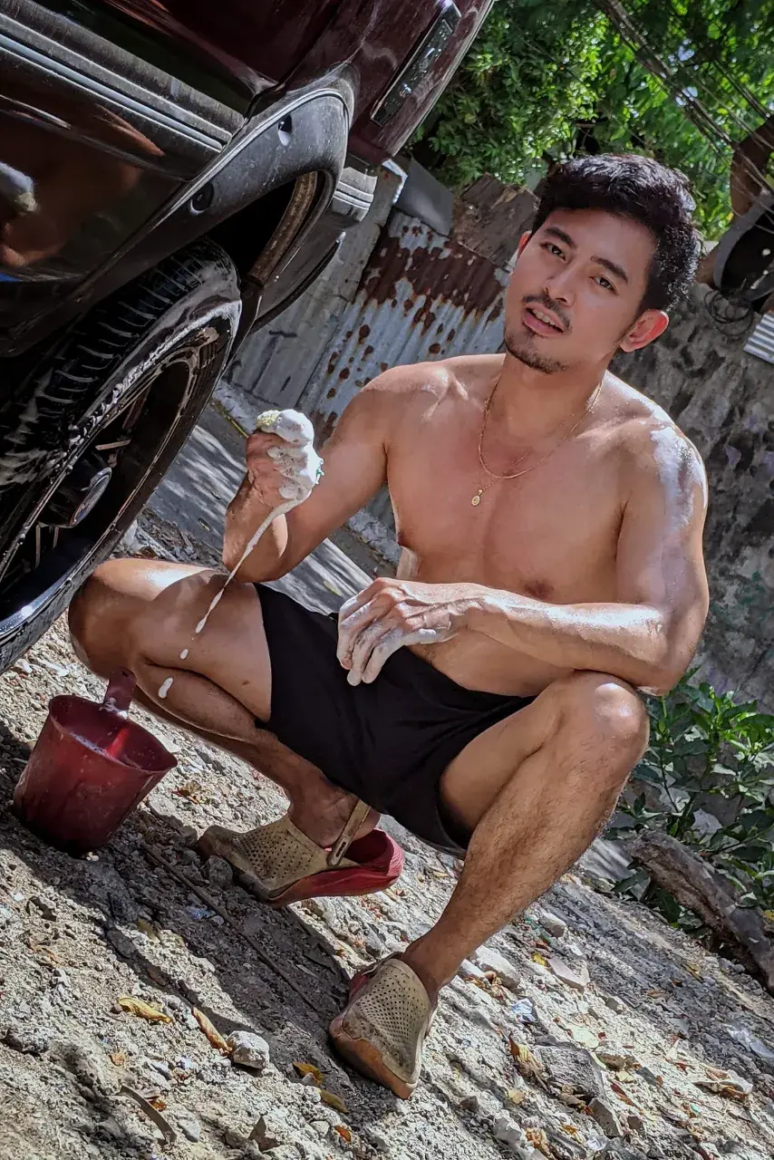 แน่นจนต้องร้องขอ