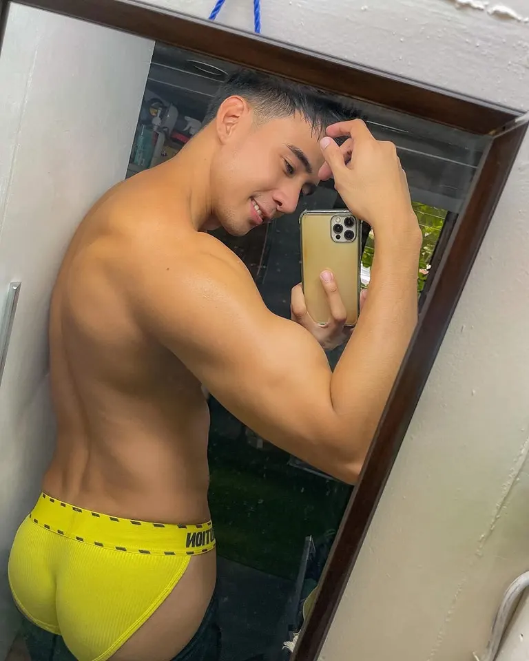 แดดส่องให้เอามือบัง..แต่ถ้าอยากเปนคนสำคัญให้ยื่นมือมา