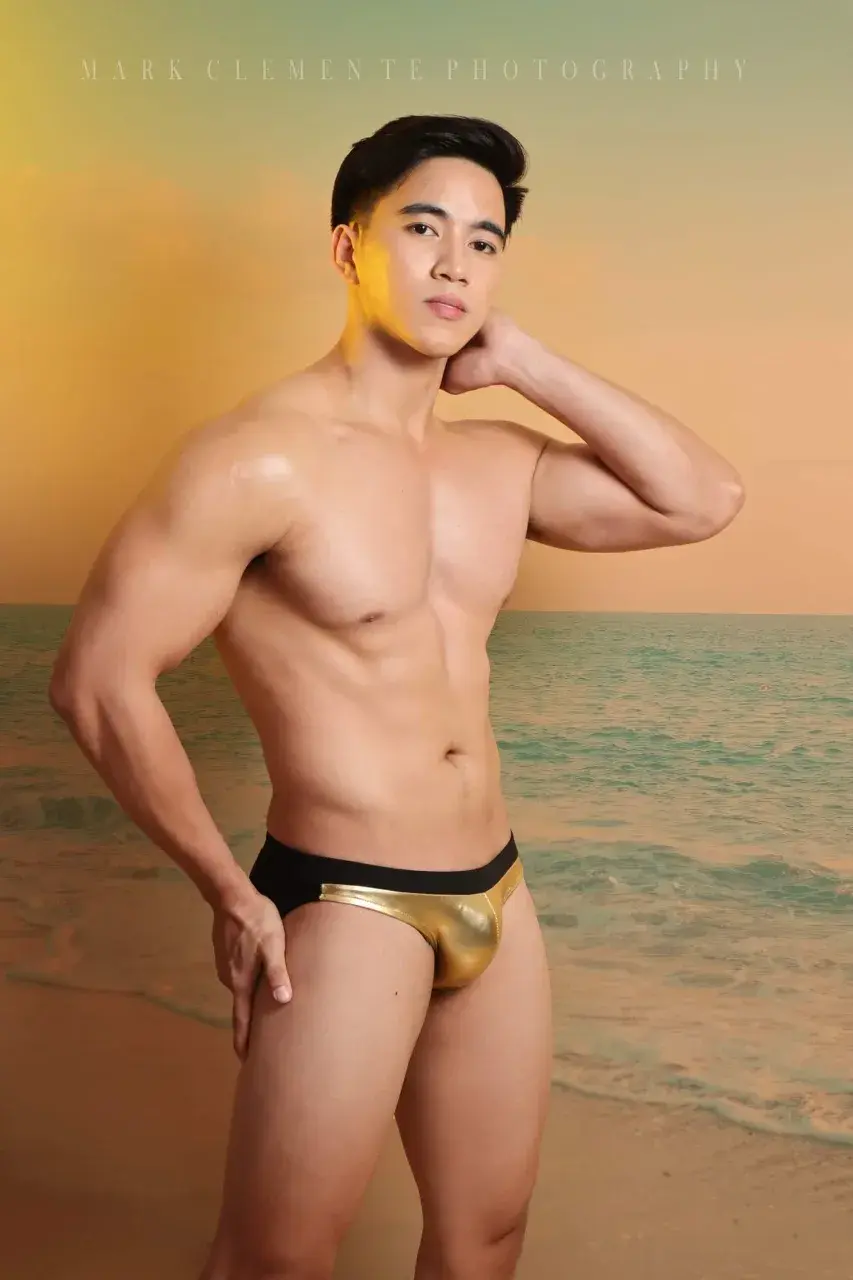 แดดส่องให้เอามือบัง..แต่ถ้าอยากเปนคนสำคัญให้ยื่นมือมา