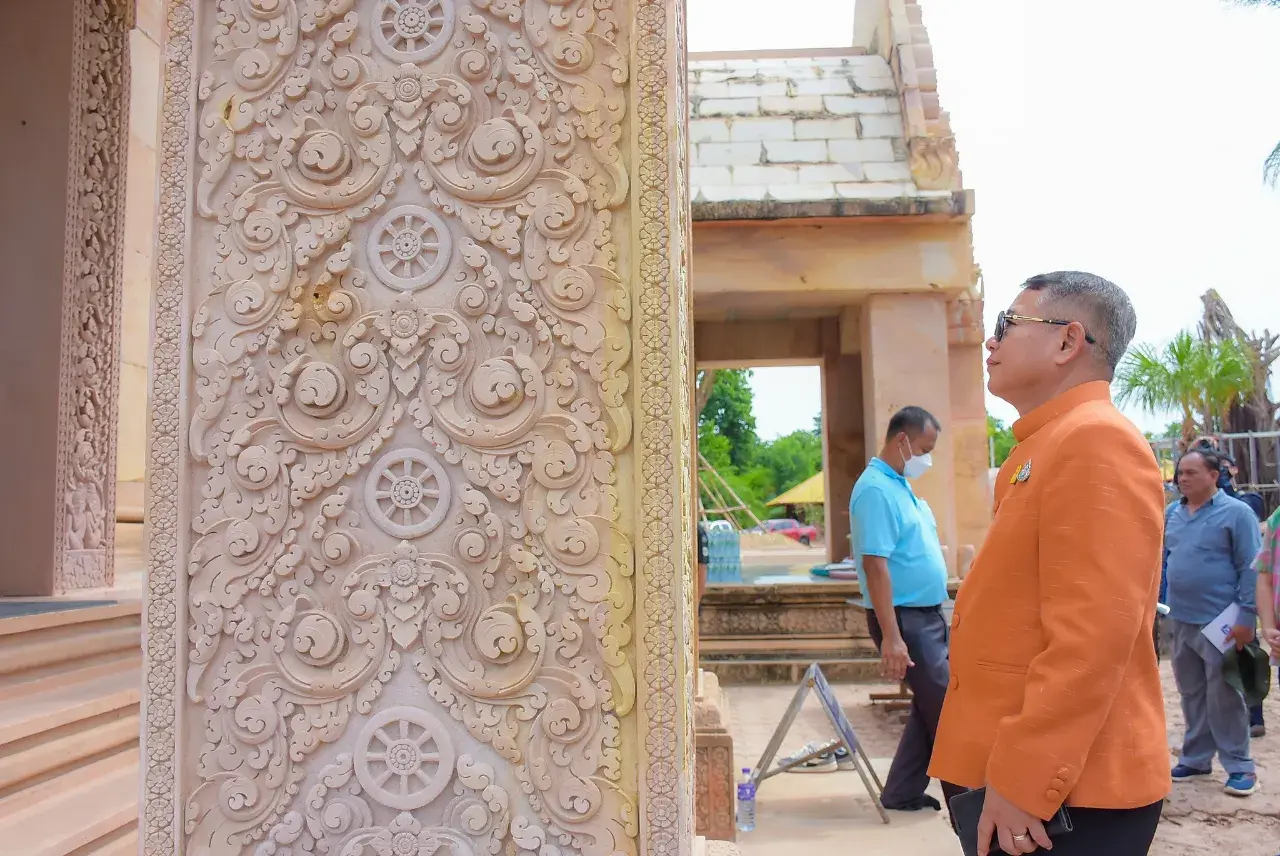 Cambodian Authorities 🇰🇭 Learned Thai Arts and Culture 🇹🇭 at Wat Phu Man Fah
