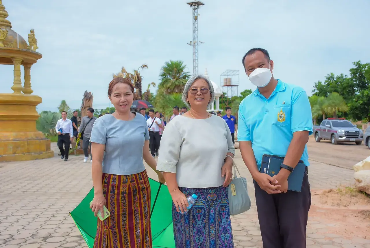 Cambodian Authorities 🇰🇭 Learned Thai Arts and Culture 🇹🇭 at Wat Phu Man Fah