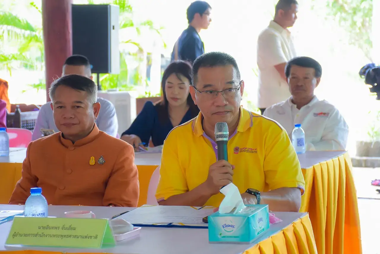 Cambodian Authorities 🇰🇭 Learned Thai Arts and Culture 🇹🇭 at Wat Phu Man Fah