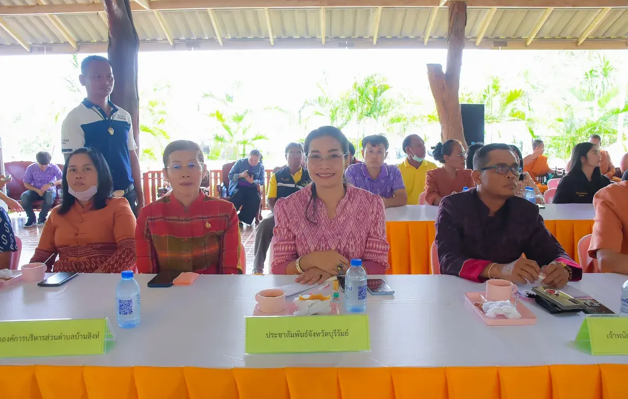 Cambodian Authorities 🇰🇭 Learned Thai Arts and Culture 🇹🇭 at Wat Phu Man Fah