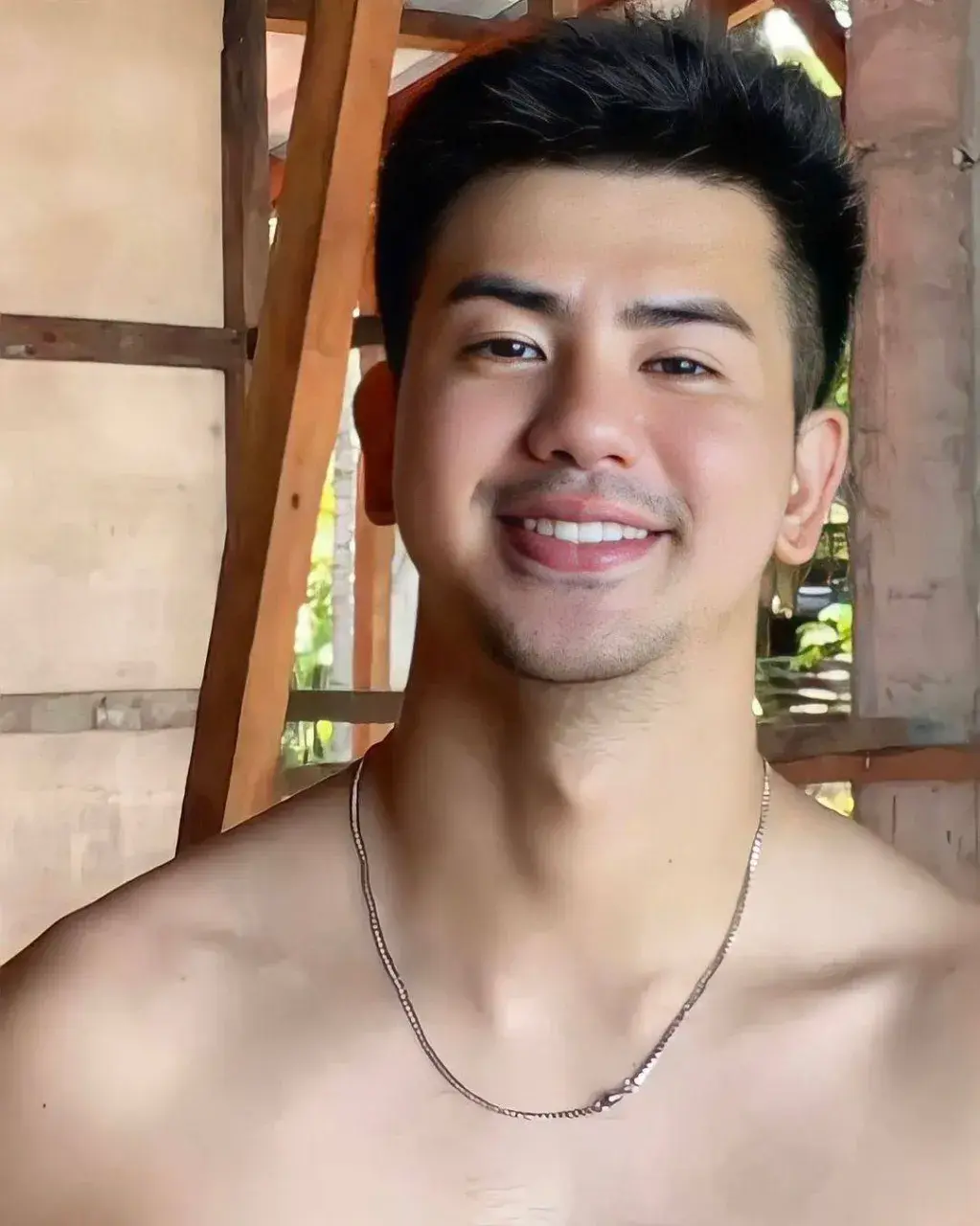 เลียจ่นแฉะ