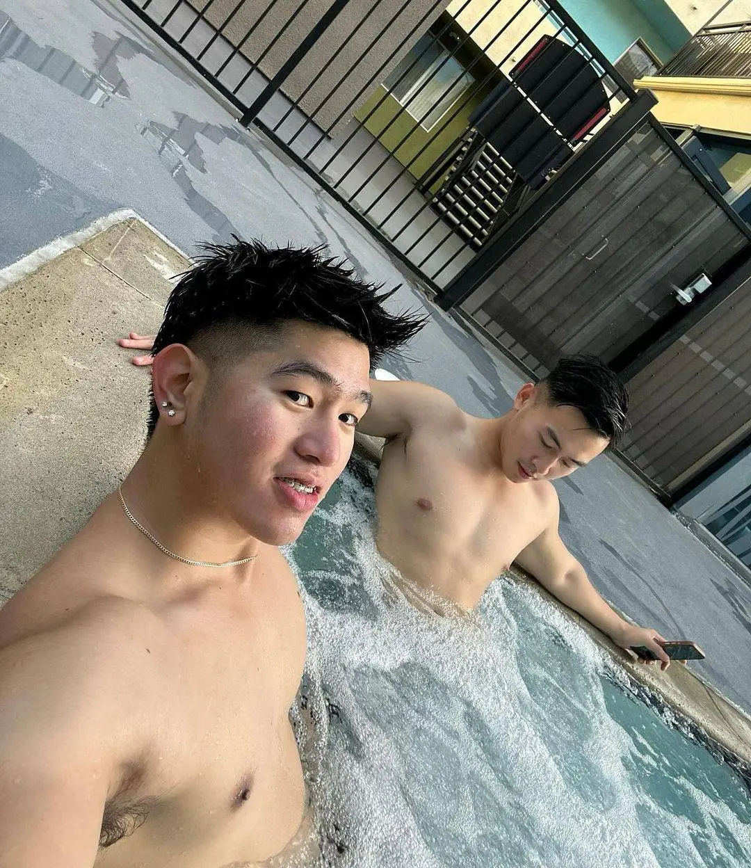 ดูดลิ้นเลียรักแร้