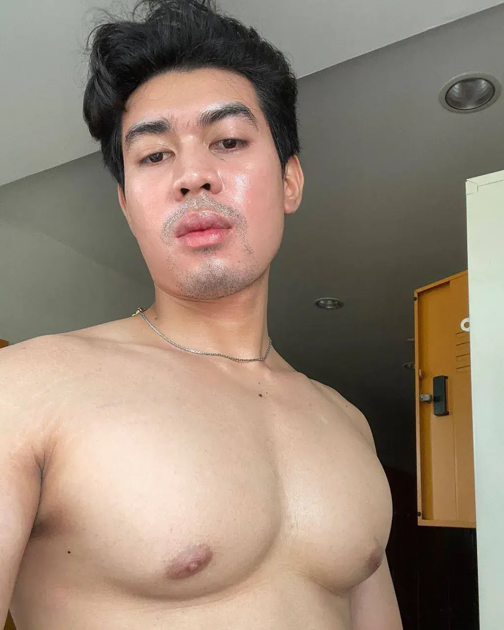 ซดนมจากเต้า