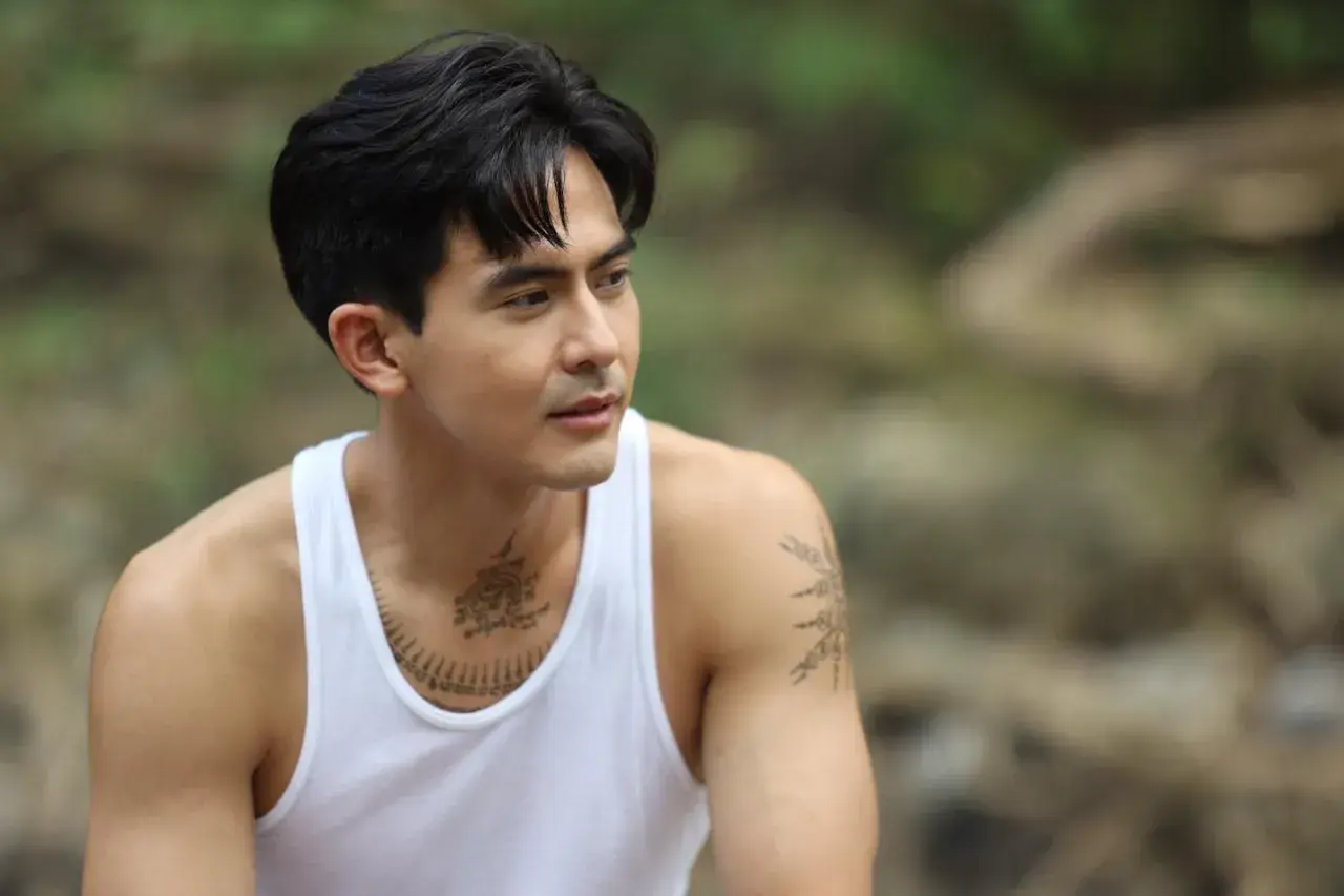 หล่อเข้มอยากโดนจัง