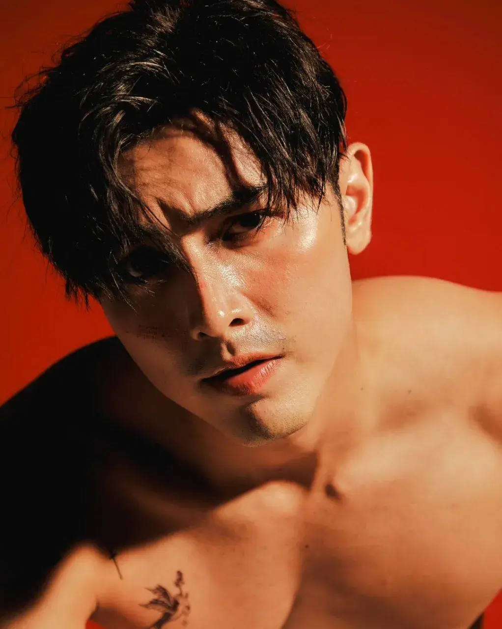 หล่อเข้มอยากโดนจัง