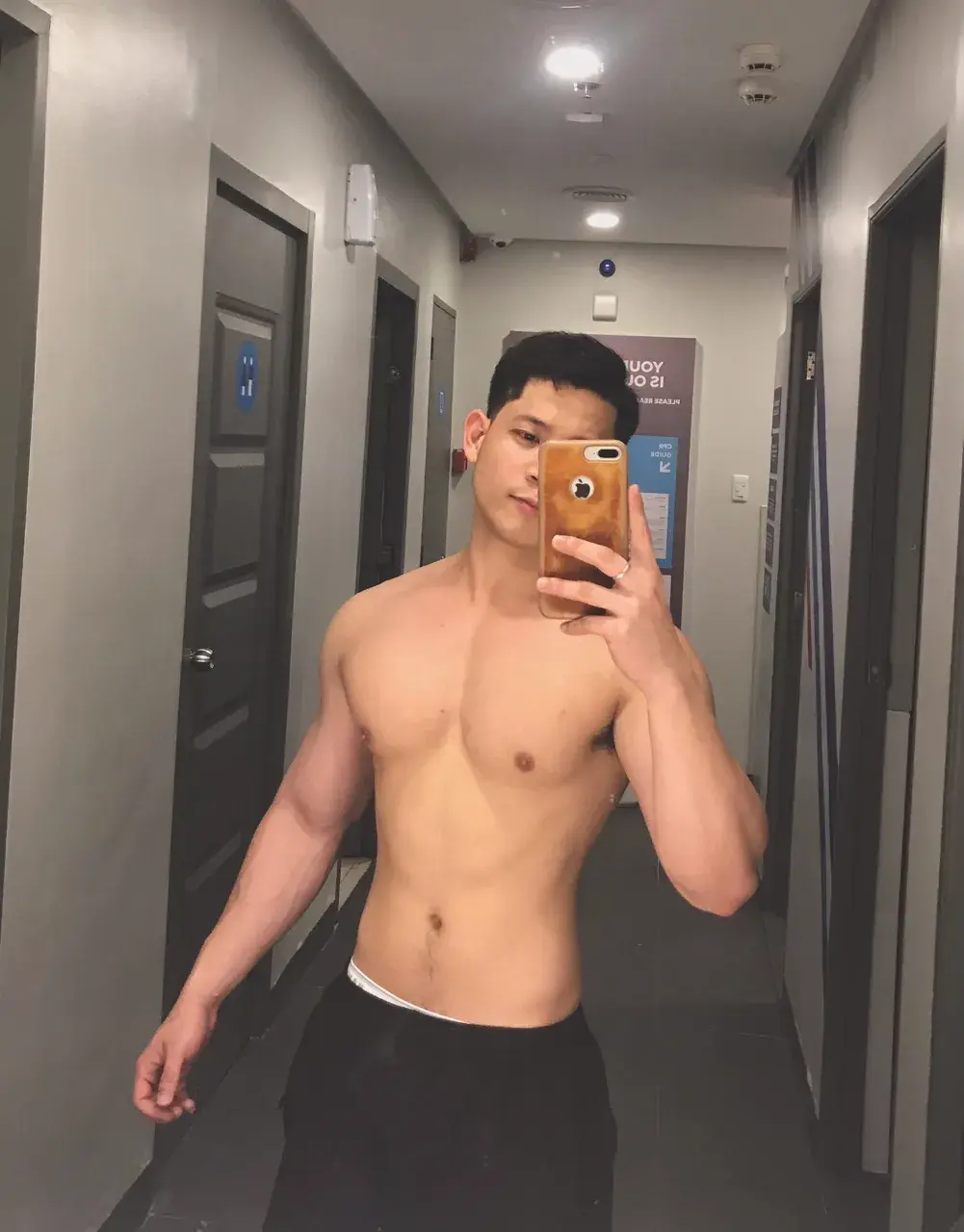 ความหล่อพอได้แต่หุ่นขั้นเทพ