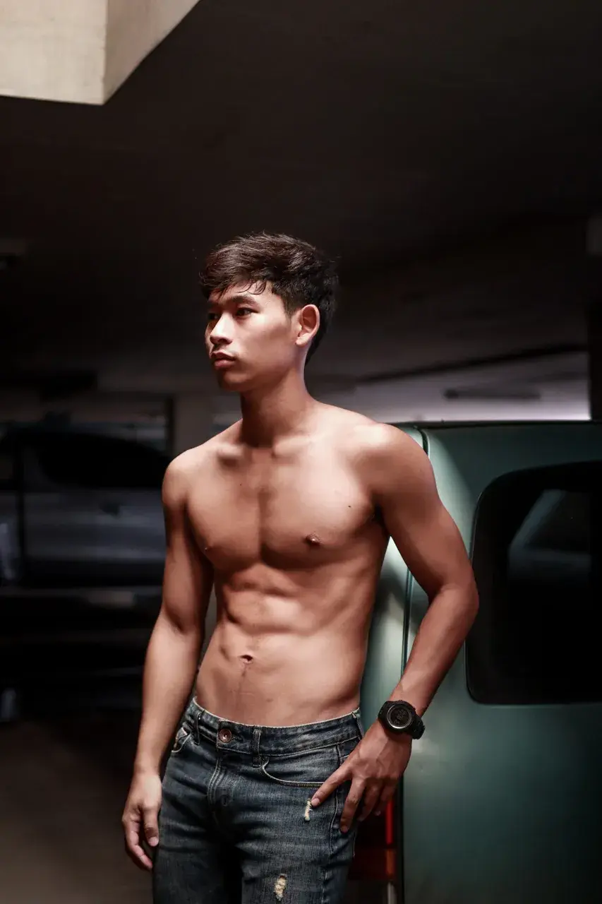 ถอดโชว์เรือนร่าง 2884