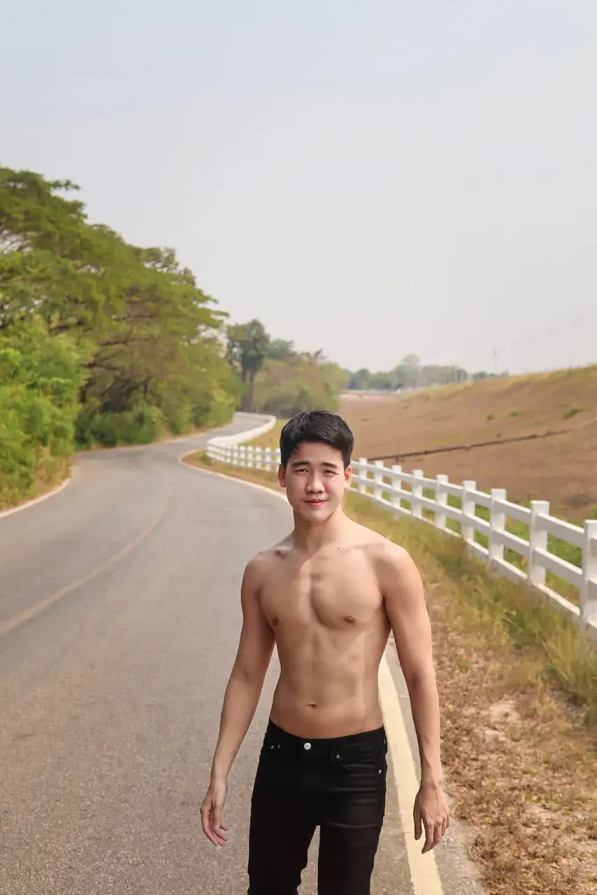 ถอดโชว์เรือนร่าง 2884