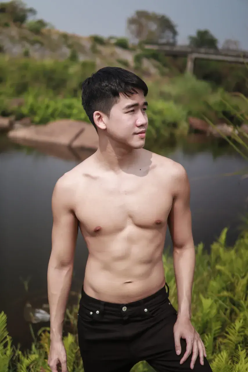 ถอดโชว์เรือนร่าง 2884