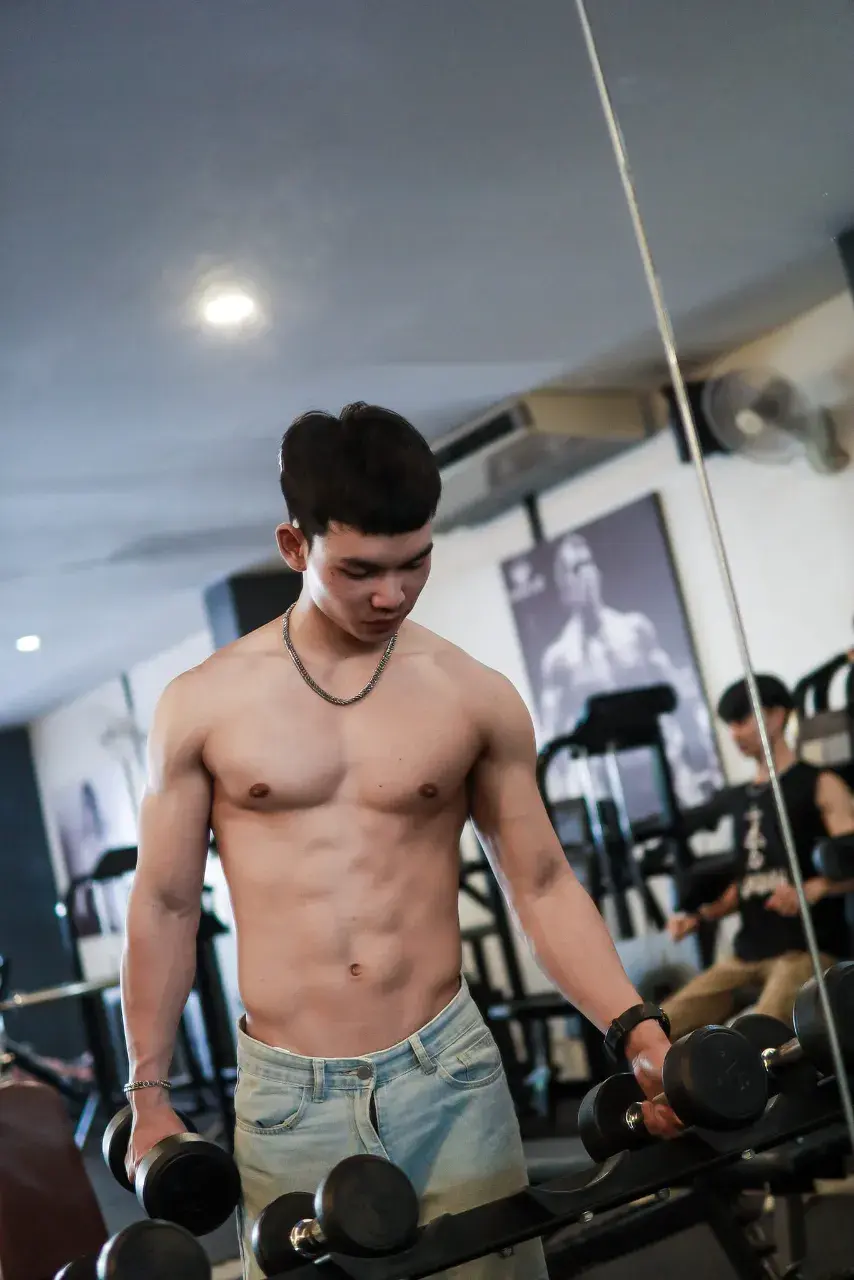 ถอดโชว์เรือนร่าง 2885