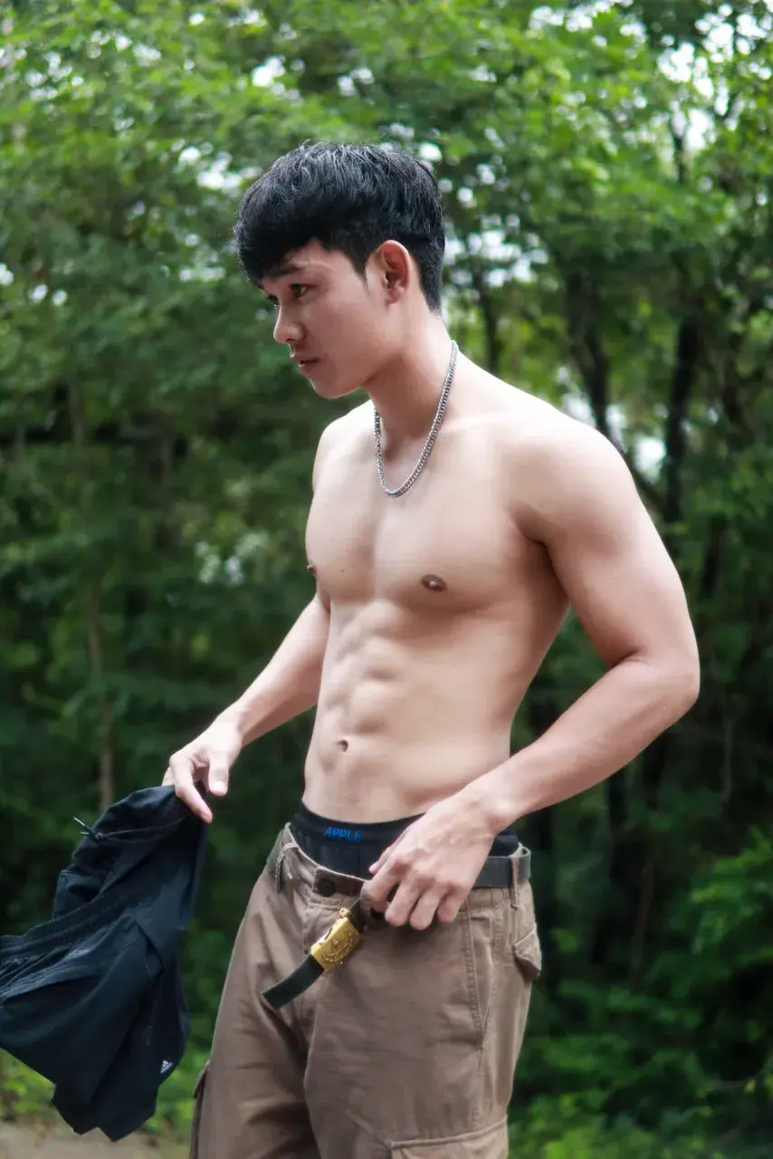 ถอดโชว์เรือนร่าง 2885