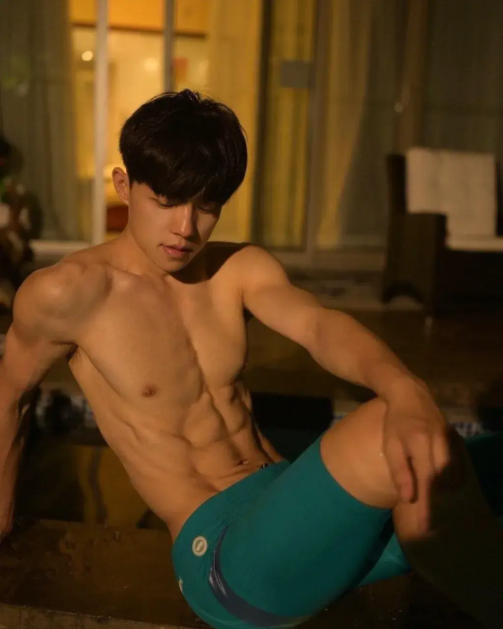 ถอดโชว์เรือนร่าง 2888
