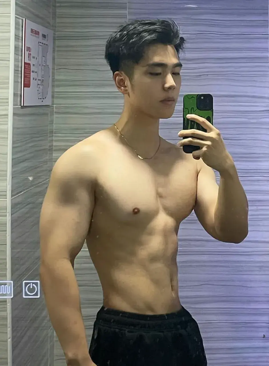 ถอดโชว์เรือนร่าง 2888