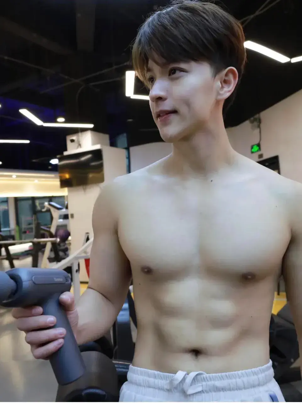 male body 240