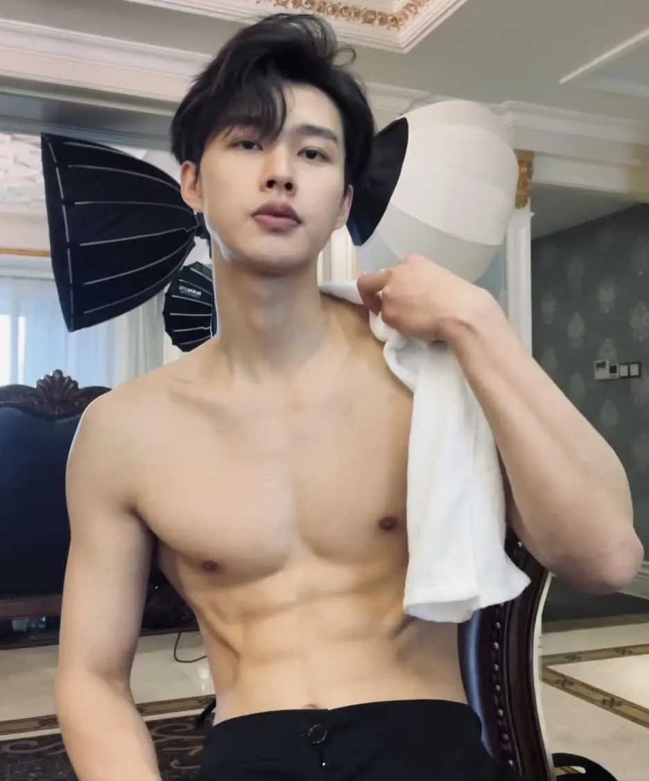 male body 240