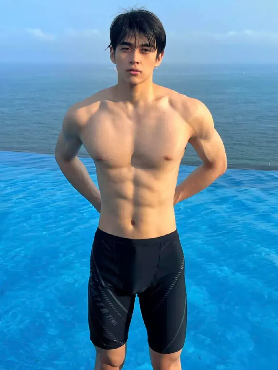 male body 240