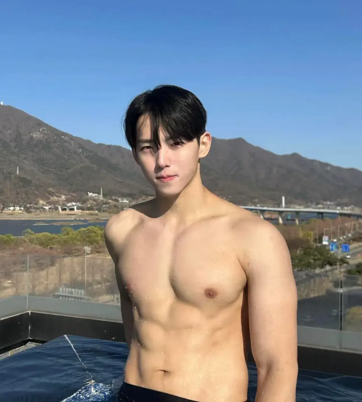 male body 240