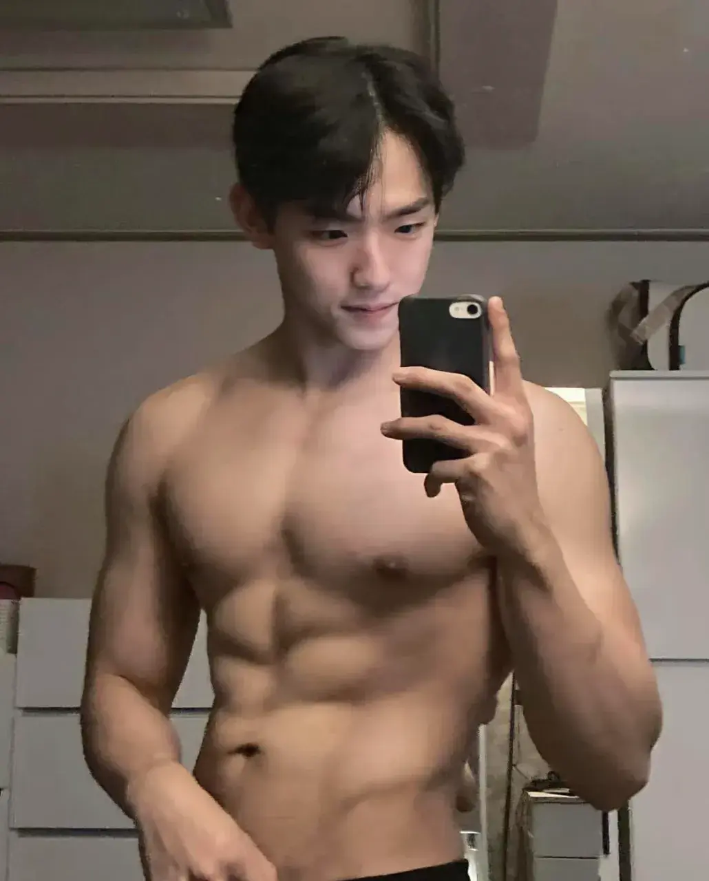 male body 240