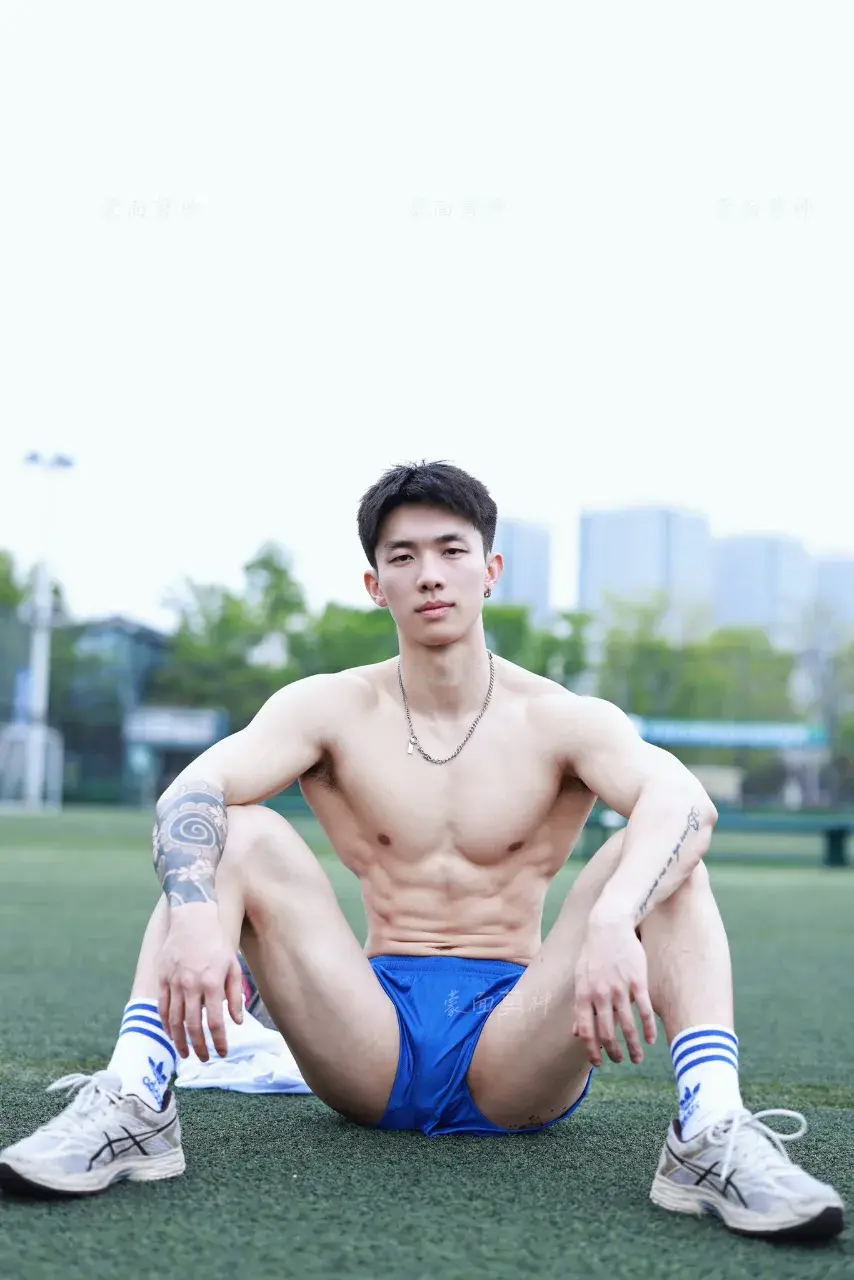 ชอบดูนักบอล เอ้ยกีฬาฟุตบอลครับ
