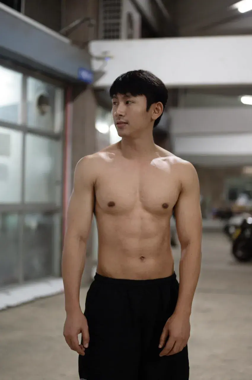 ปิดครึ่ง ทำหน้ามีเลศนัยตลอด tw.@Avemariarm