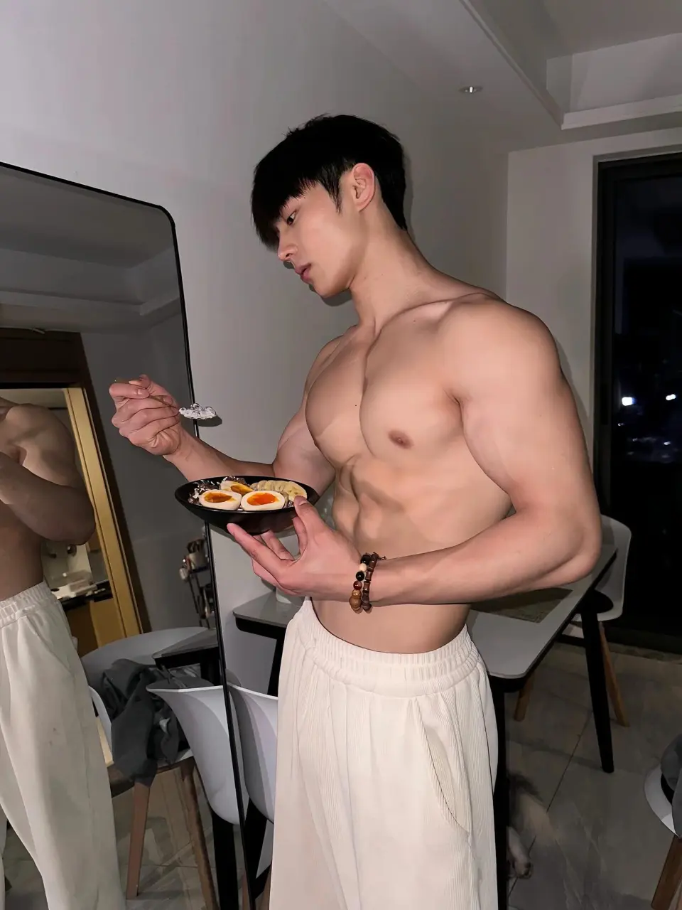 ถอดโชว์เรือนร่าง 2891