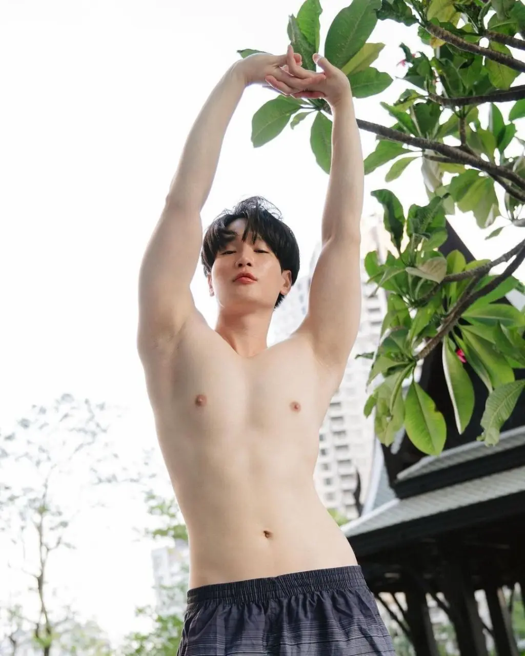 ถอดโชว์เรือนร่าง 2891