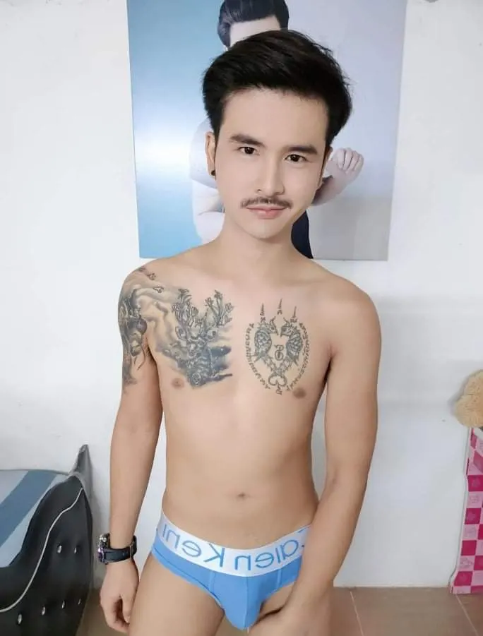 น้องเบส tw.@67j3wjfuiefweyy