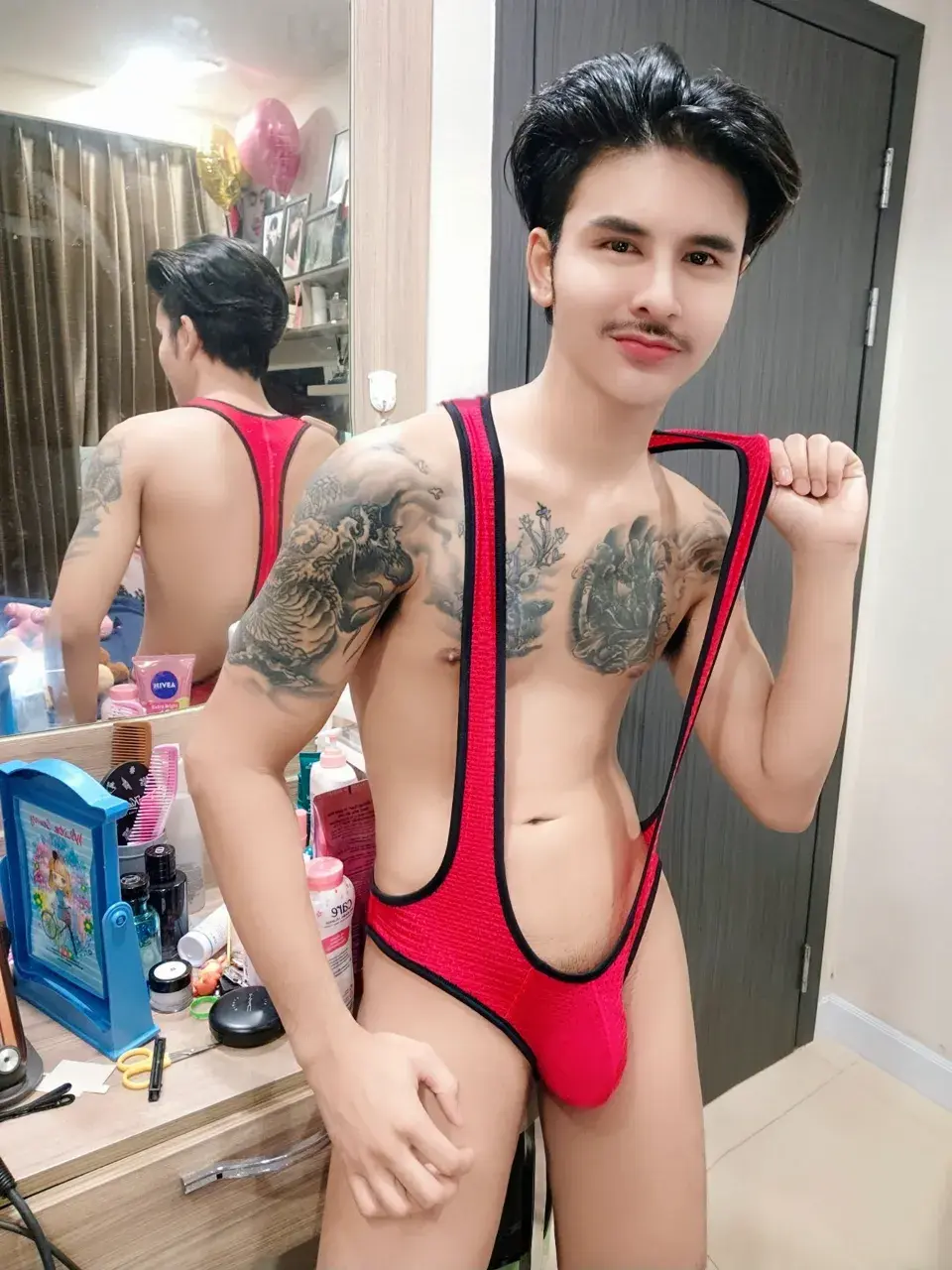 น้องเบส tw.@67j3wjfuiefweyy