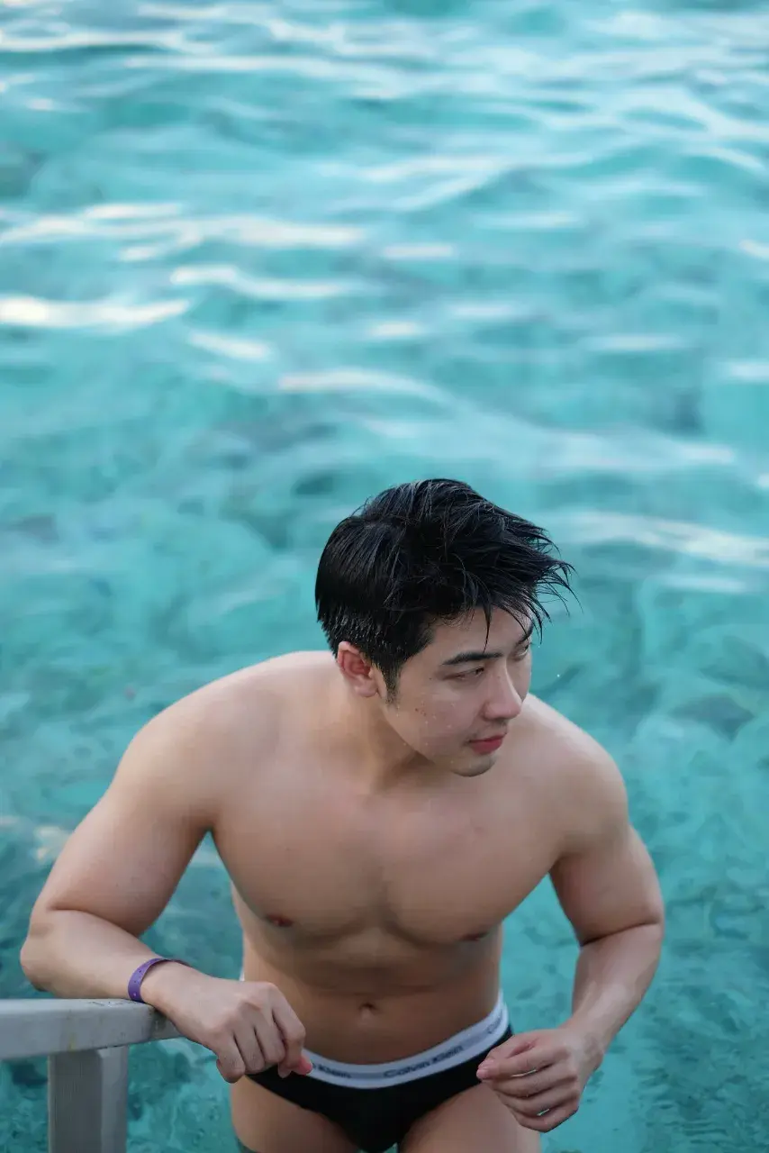 หล่อแห่งชาติเอเชีย.