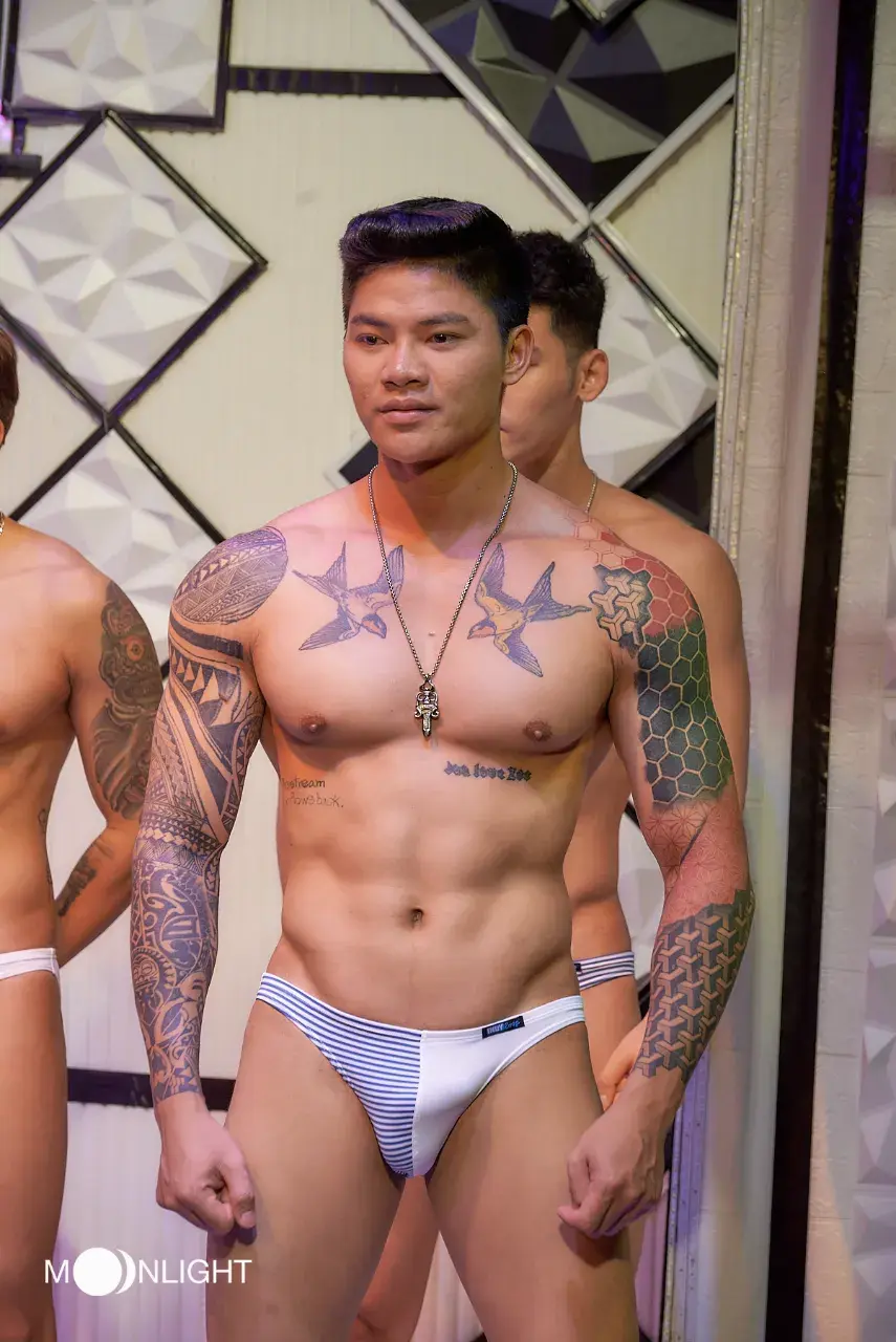 002.หนุ่มนายแบบ coyote boy Thailand