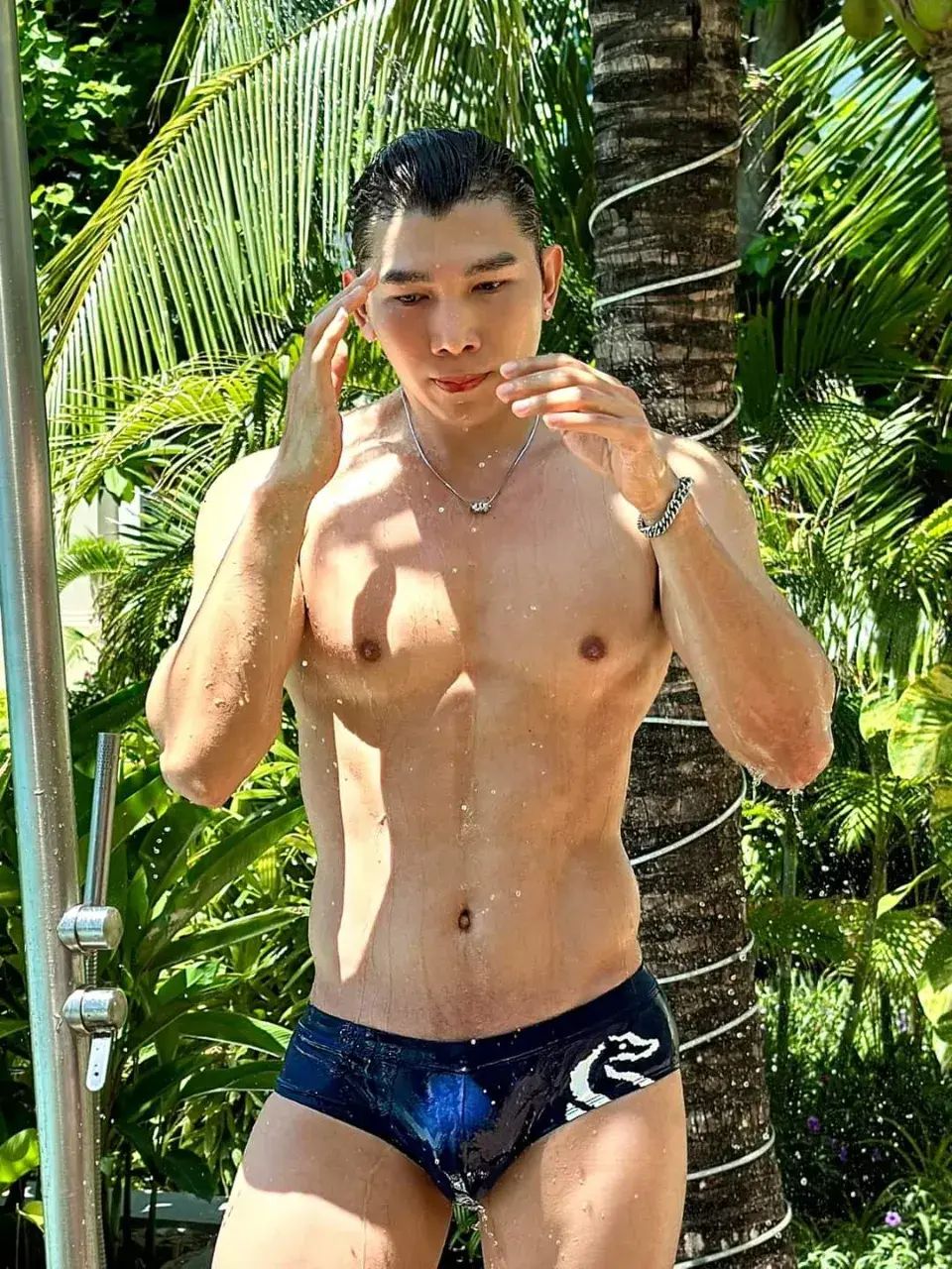 ทั้งใจ