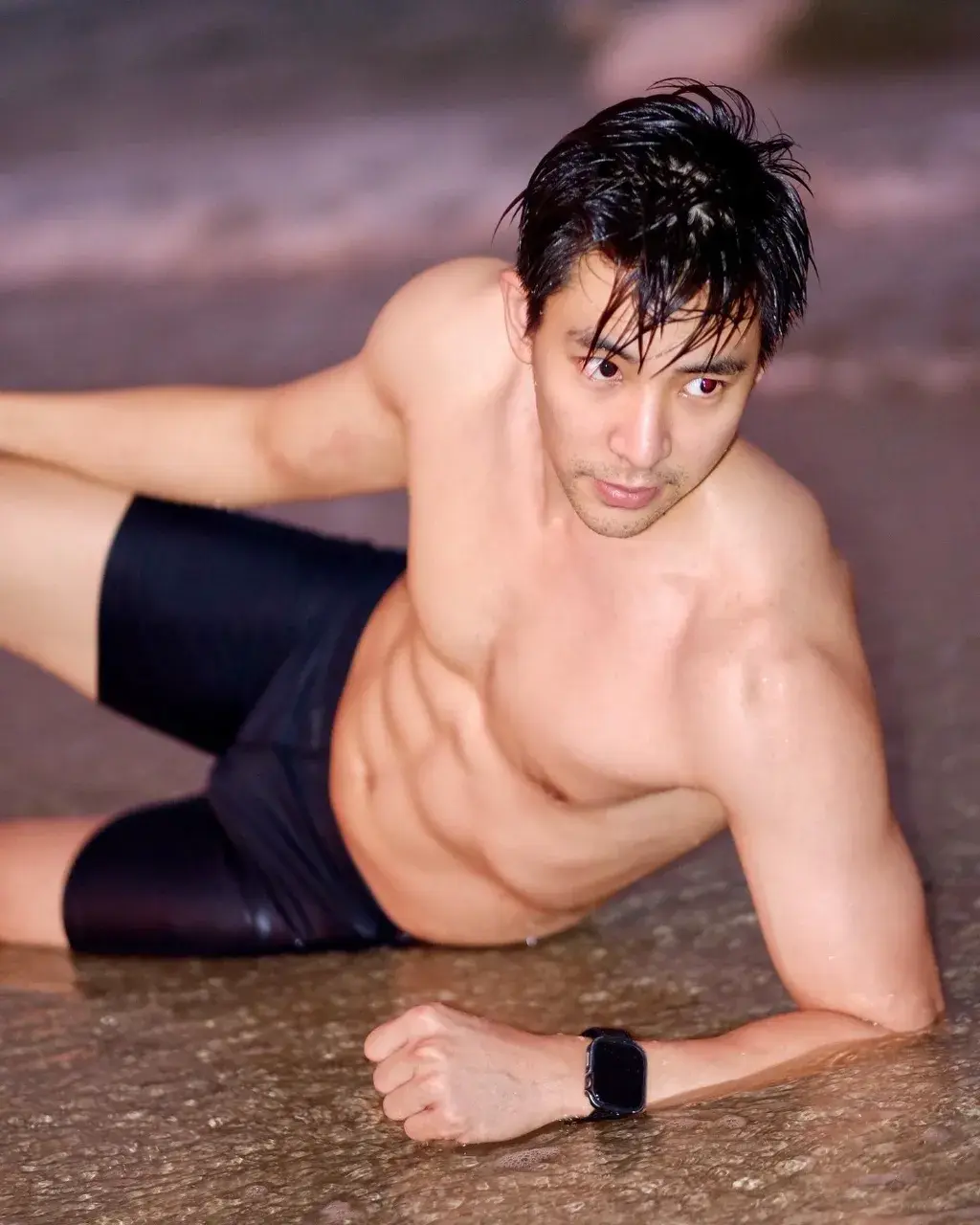 ผช.สายเข้ม